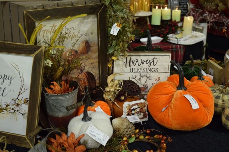 Rosenberg Fall Gift Market — Rosenberg
